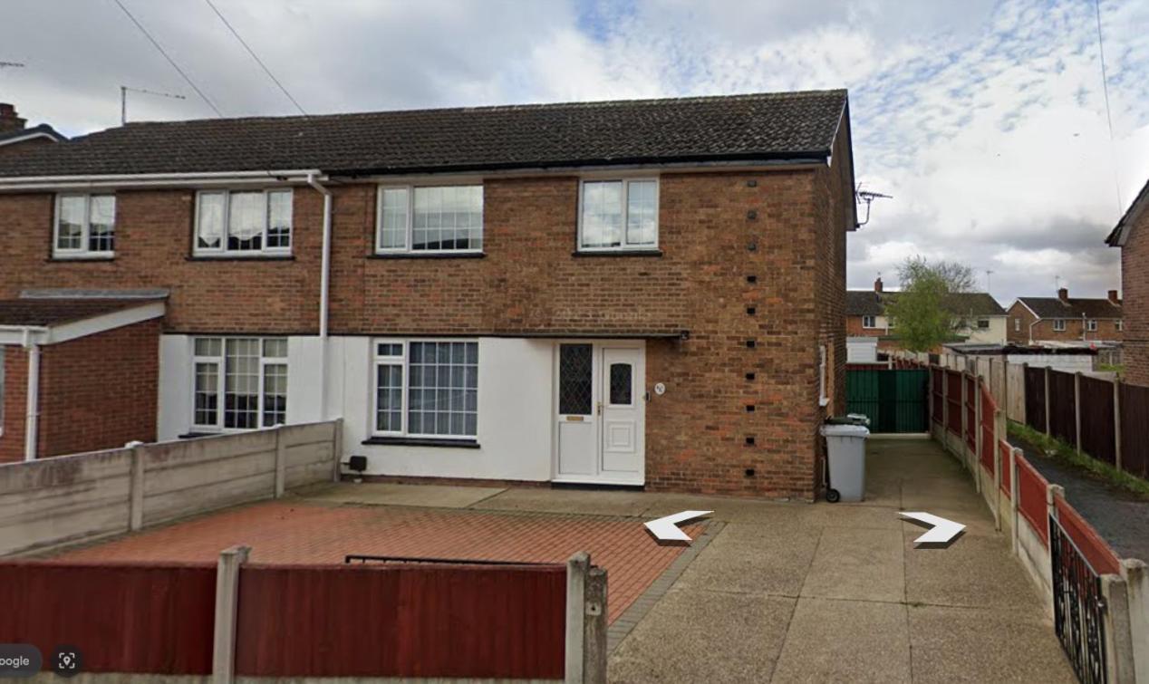 Villa Huge Garden House For Contractors And Families Ollerton Exterior foto